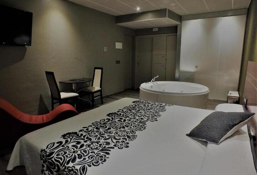 سوییت اجرایی, Motel Los Abedules