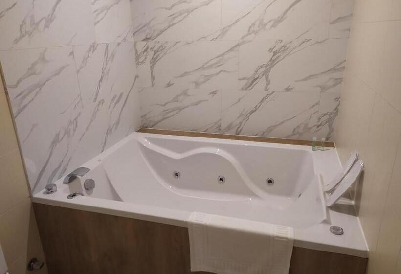 اتاق استاندارد با وان آب گرم, Motel Los Abedules