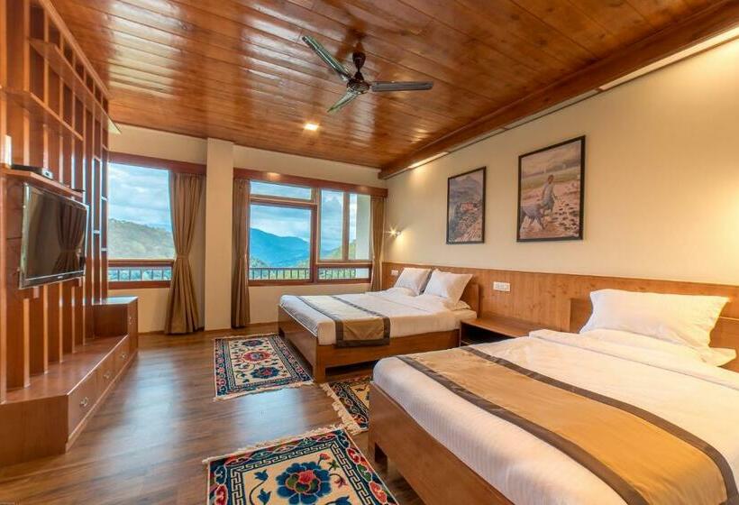 חדר סופריור עם מיטת קינג, Martam Retreat