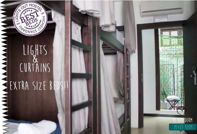 تختخواب در اتاق مشترک, The Lights Hostel