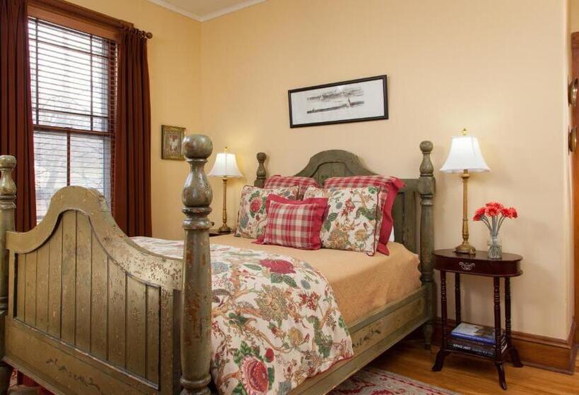 غرفة ديلوكس, Lang House On Main Street Bed & Breakfast
