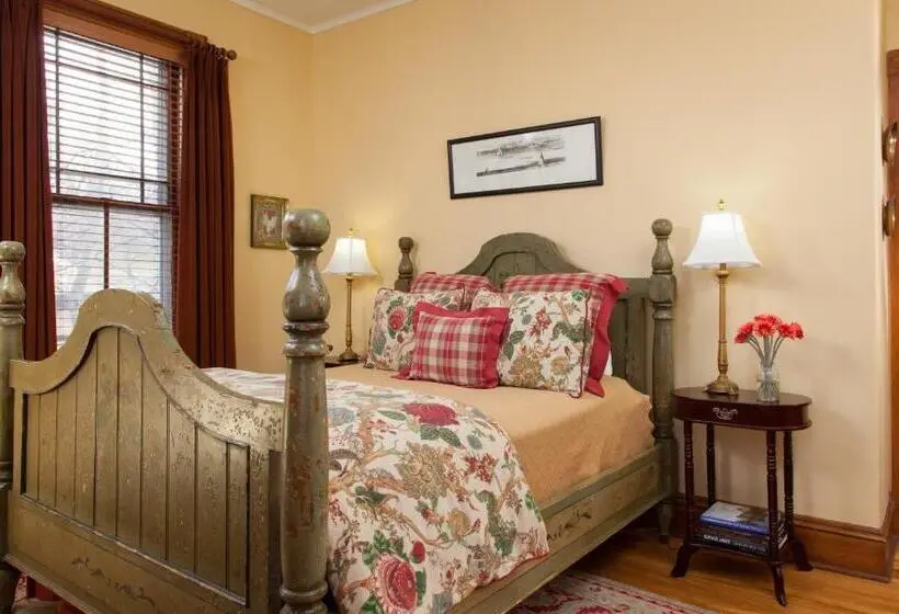 デラックスルーム, Lang House On Main Street Bed & Breakfast