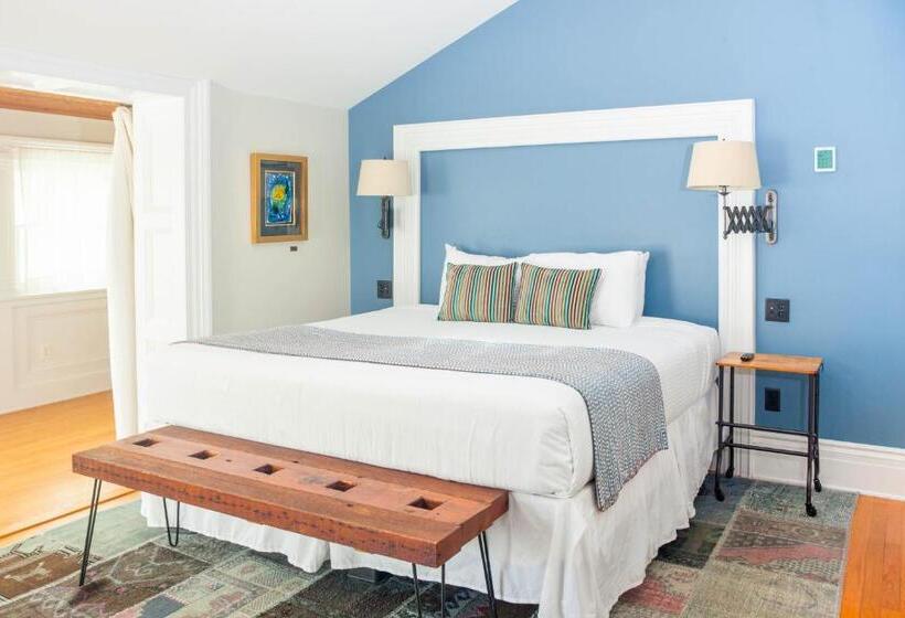 Люкс Кровать Кинг, Argos Inn   Ithaca S Boutique