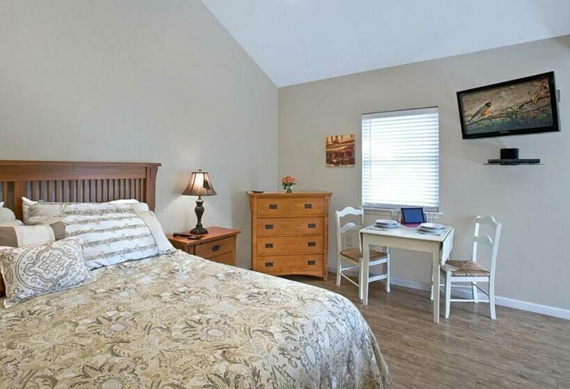 スタンダードルーム, Blanco Riverside Cottages