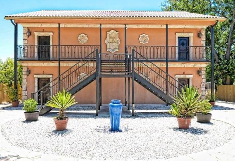 ビラホテル１ベッドルーム, Blanco Riverside Cottages