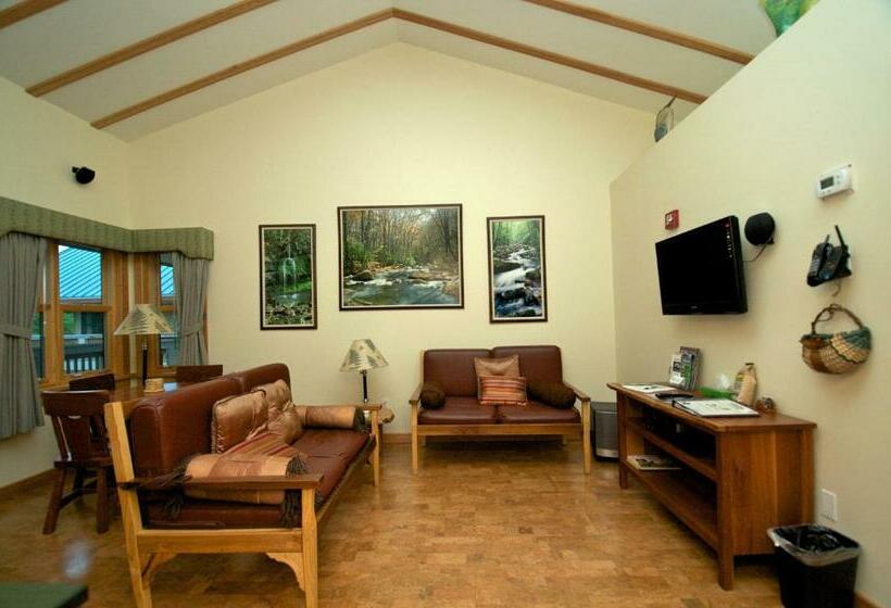 جناح سوبيريور, Floyd