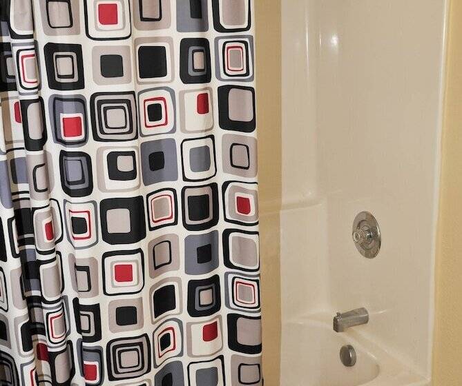 패밀리 룸, The Lava