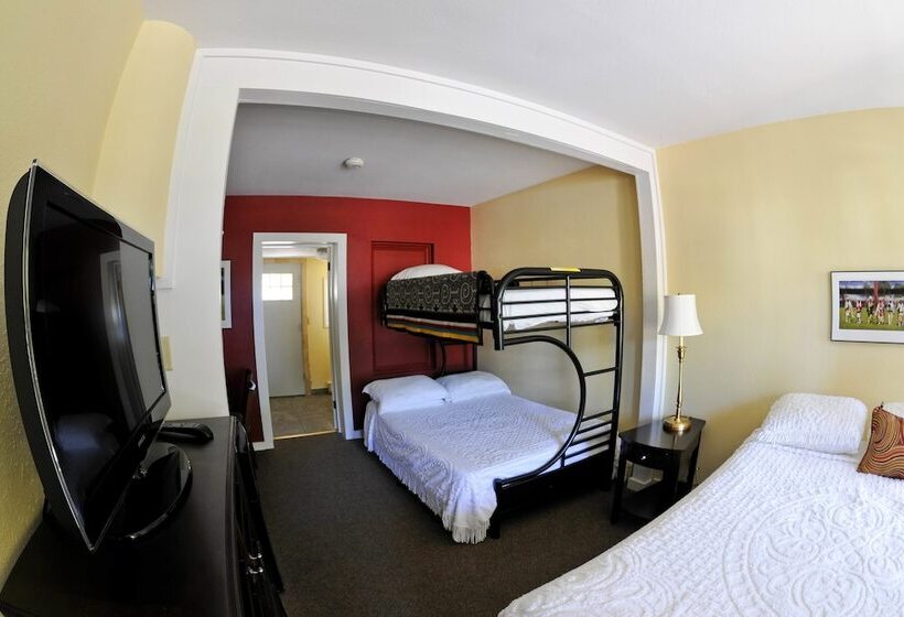 패밀리 룸, The Lava