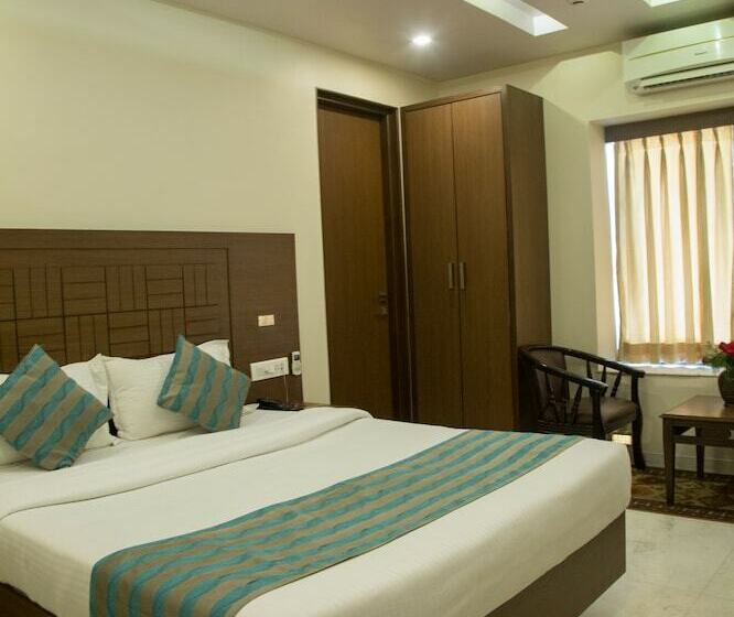 Quarto Deluxe, The Majestic Manor