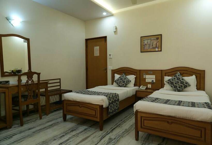 Quarto Deluxe, The Majestic Manor