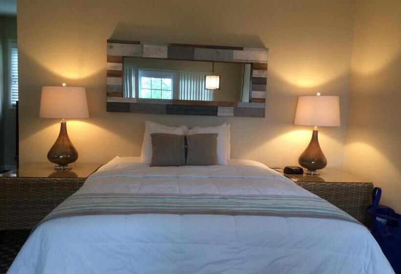 Standard studio with lake view, Michillinda Lodge Resort