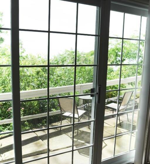 Standard studio with lake view, Michillinda Lodge Resort