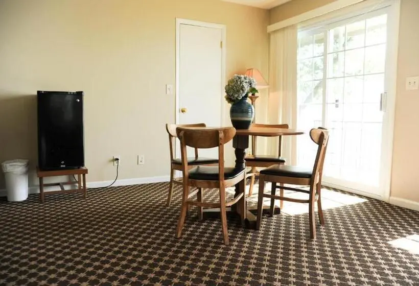 キングサイズベッドのデラックスルーム, Michillinda Lodge Resort