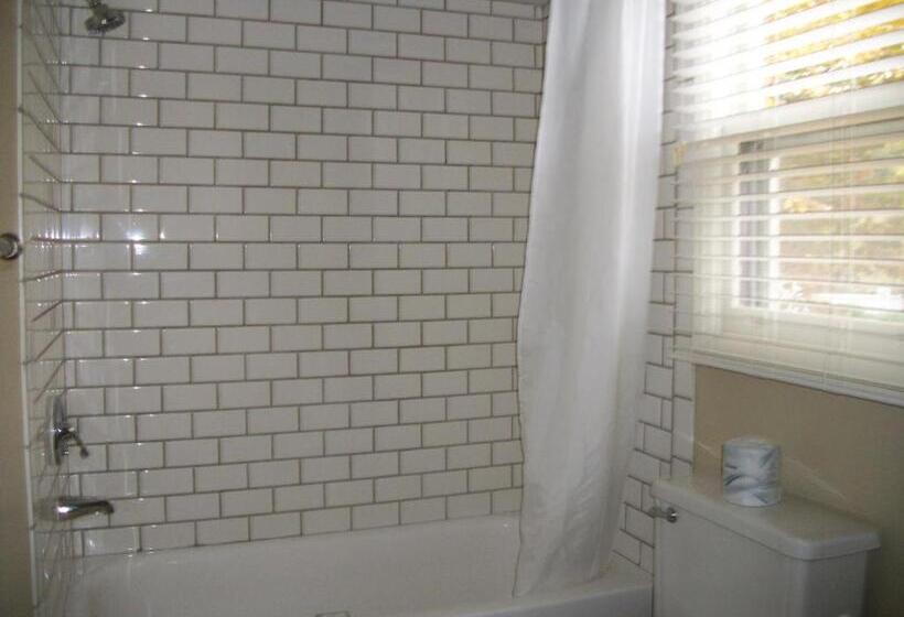 디럭스 스위트 킹 침대, Michillinda Lodge Resort