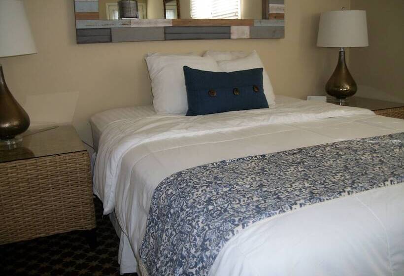 스탠다드 스튜디오, Michillinda Lodge Resort