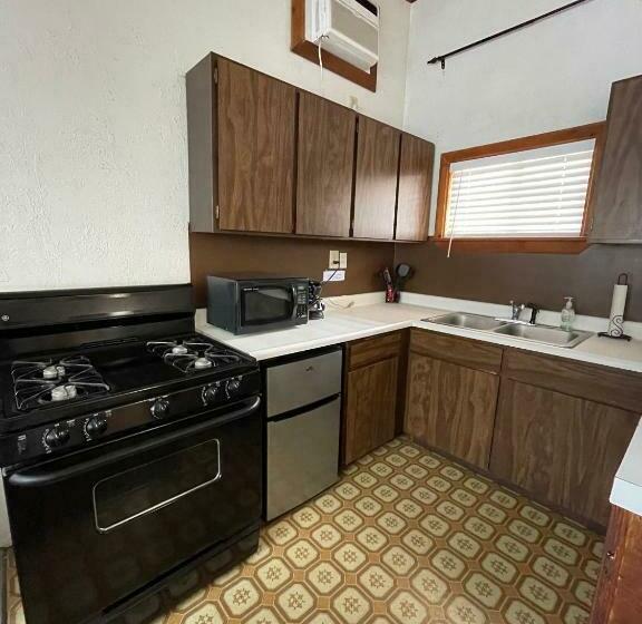 スイート, Adventures Vacation Rentals