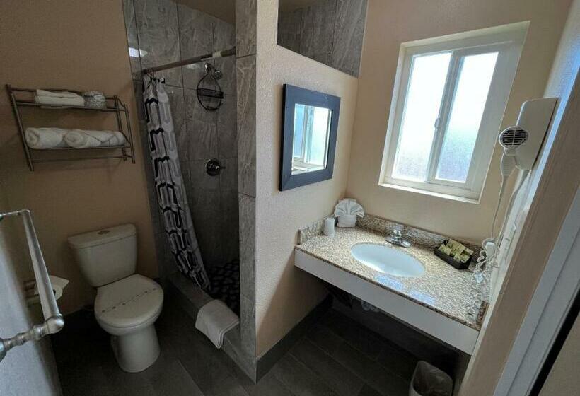 Номер Стандарт, American Inn   Grover Beach   Pismo Beach