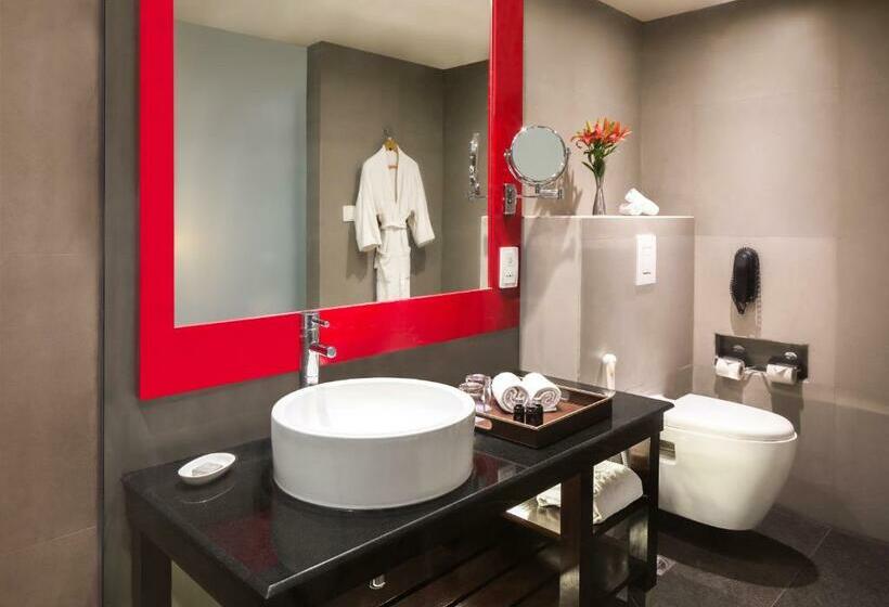 스탠다드 스튜디오, Hard Rock Hotel Goa Calangute