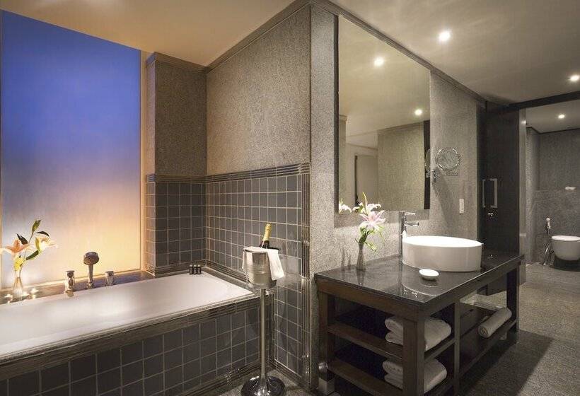 스위트, Hard Rock Hotel Goa Calangute