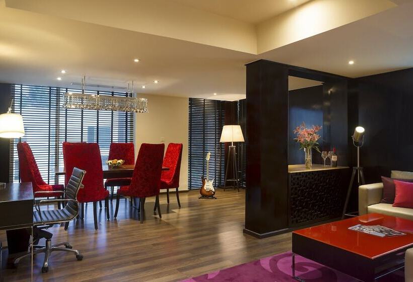 스위트, Hard Rock Hotel Goa Calangute