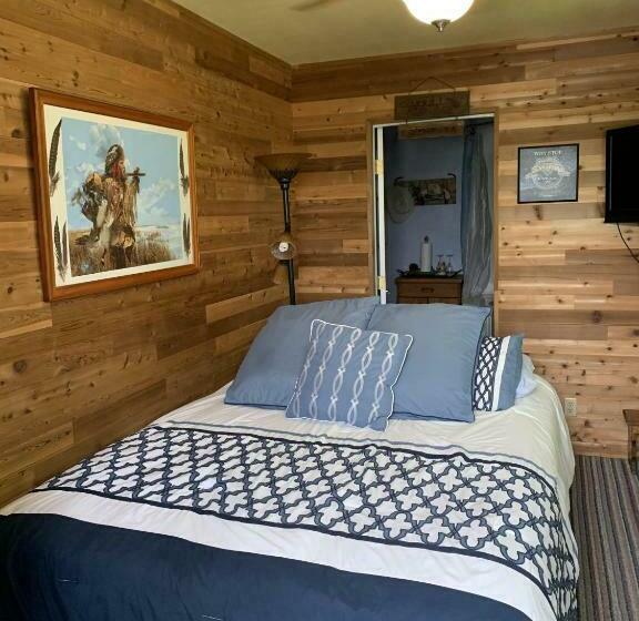 スタンダードルーム, A Bed Of Roses