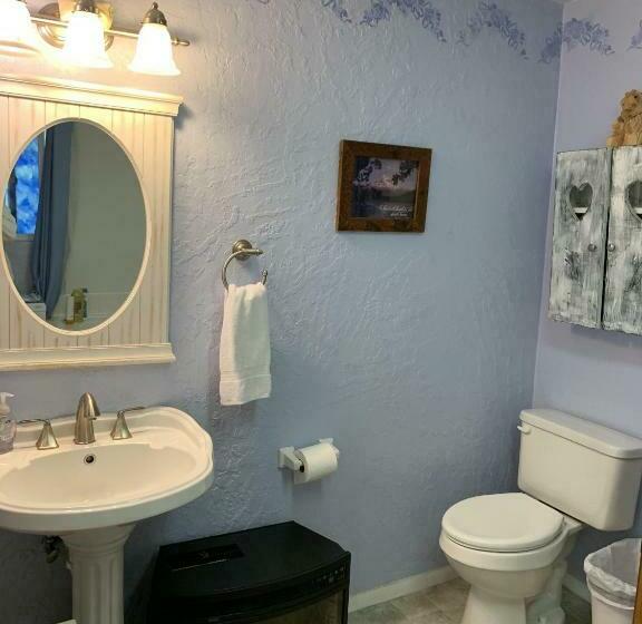 标准间, A Bed Of Roses