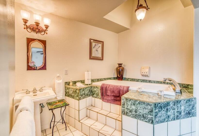 标准间, A Bed Of Roses