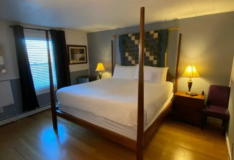 キングサイズベッドのスイートルーム, Bromley View Inn