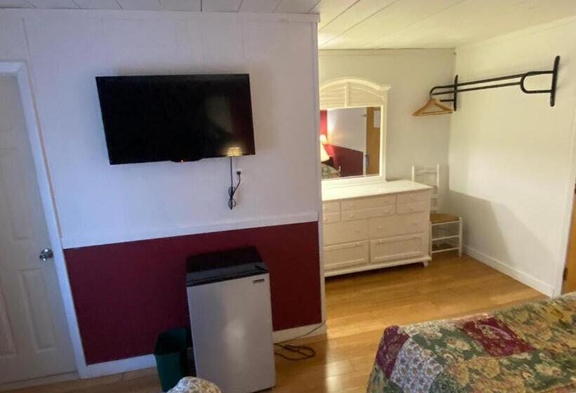 Четырехместный Номер Классик, Bromley View Inn