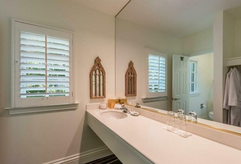 클래식 룸, The Bergson