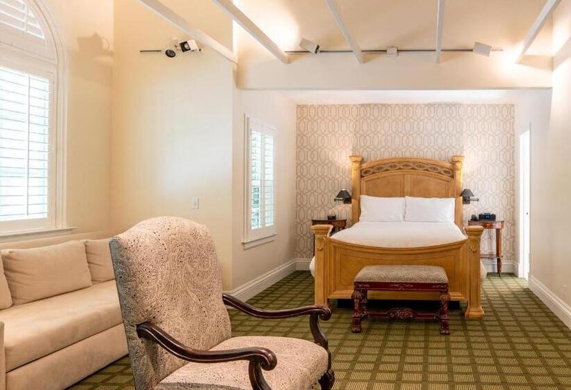 디럭스 룸, The Bergson