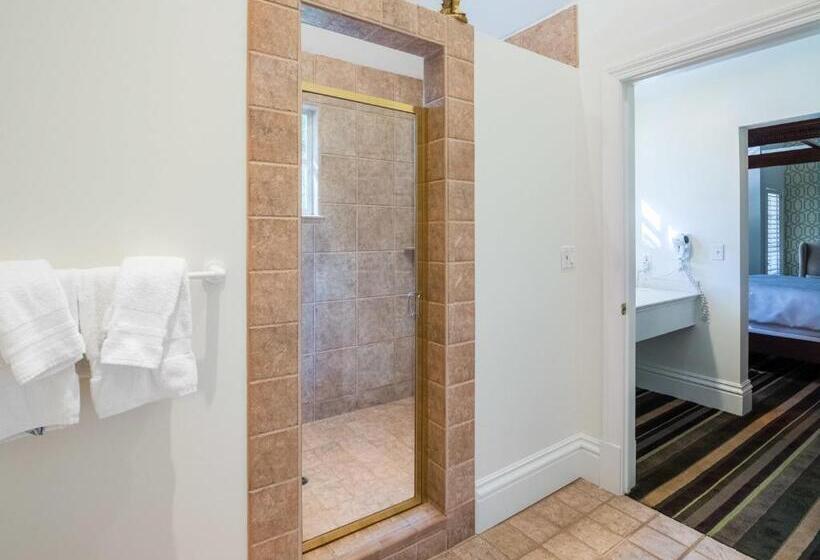 디럭스 룸, The Bergson