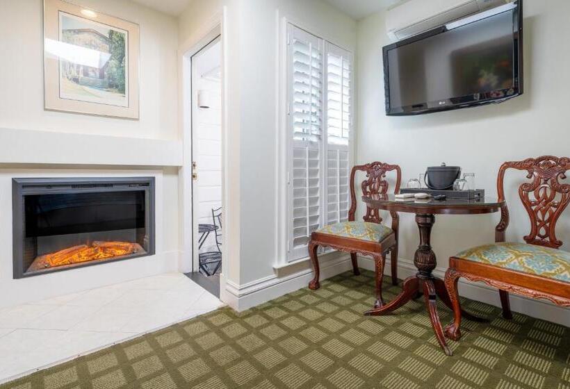 스탠다드 룸, The Bergson