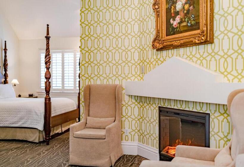 수피리어 룸, The Bergson