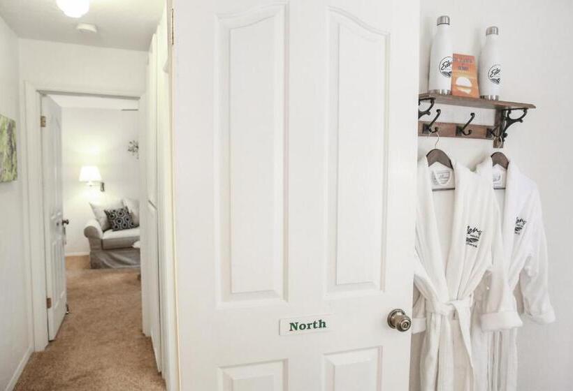 جناح مزوَّد بشرفة, The Eden House Vineyard