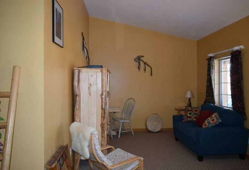 جناح ديلوكس, The Inn Of Escalante