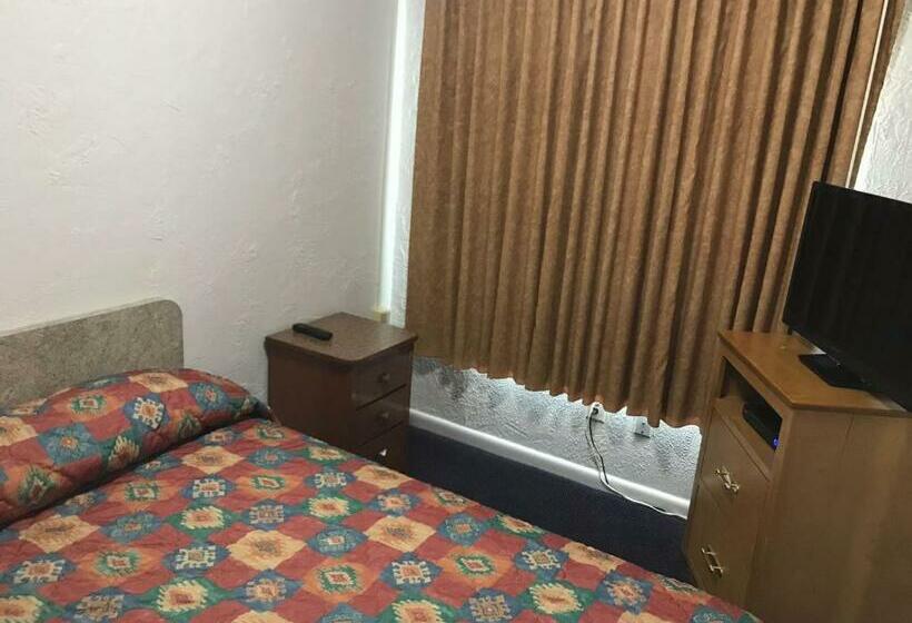 جناح 3 غرف نوم, El Camino Motel