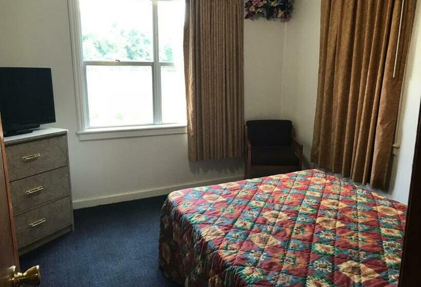 Люкс 3 Спальни, El Camino Motel