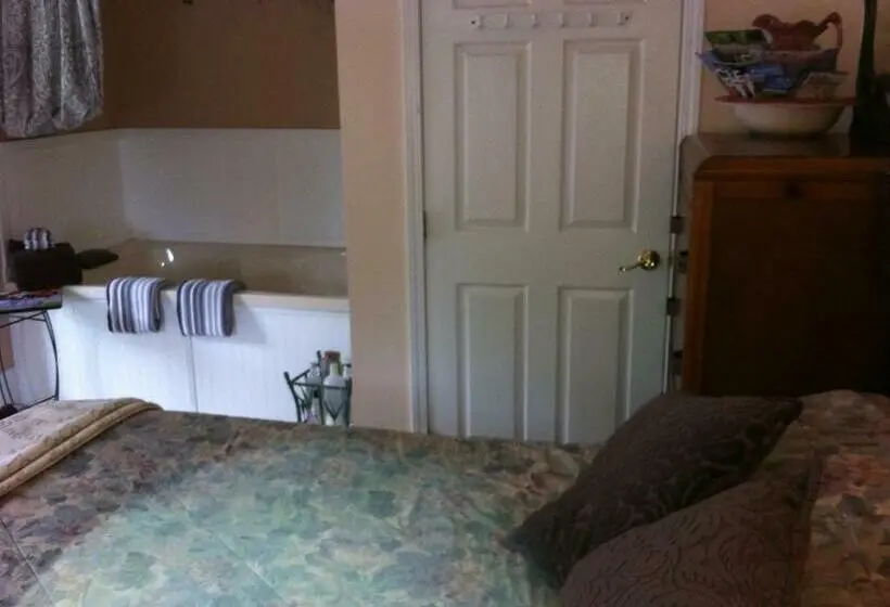 デラックスルーム, Emerald Necklace Inn Bed And Breakfast