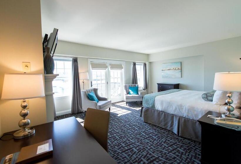 منزل غرفة نوم واحدة, Union Bluff Hotel & Meeting House