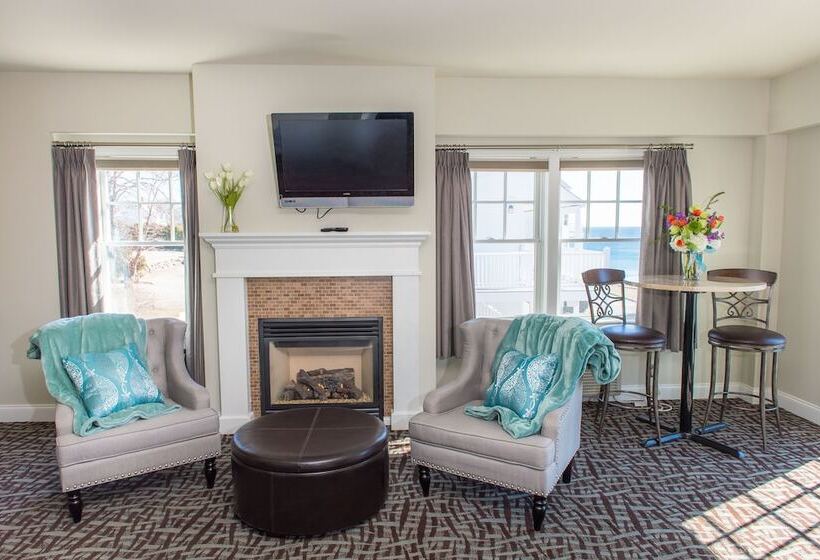 منزل غرفة نوم واحدة, Union Bluff Hotel & Meeting House