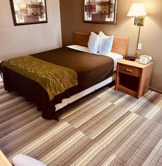 غرفة قياسية, Arlington Inn