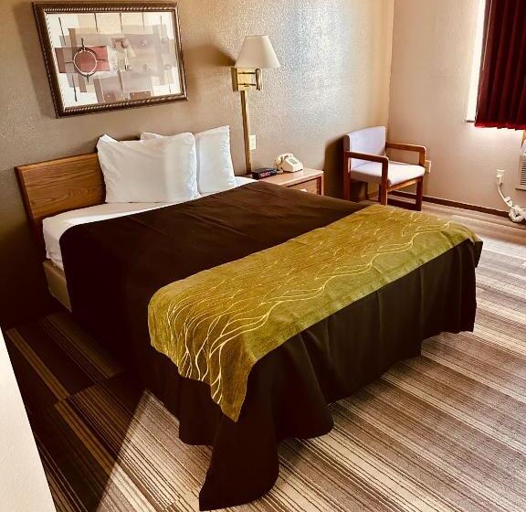 غرفة قياسية, Arlington Inn