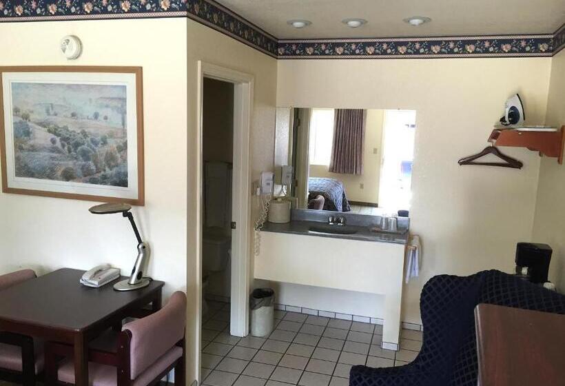 חדר סטנדרט עם מיטת קינג, Budget Inn Of Lodi