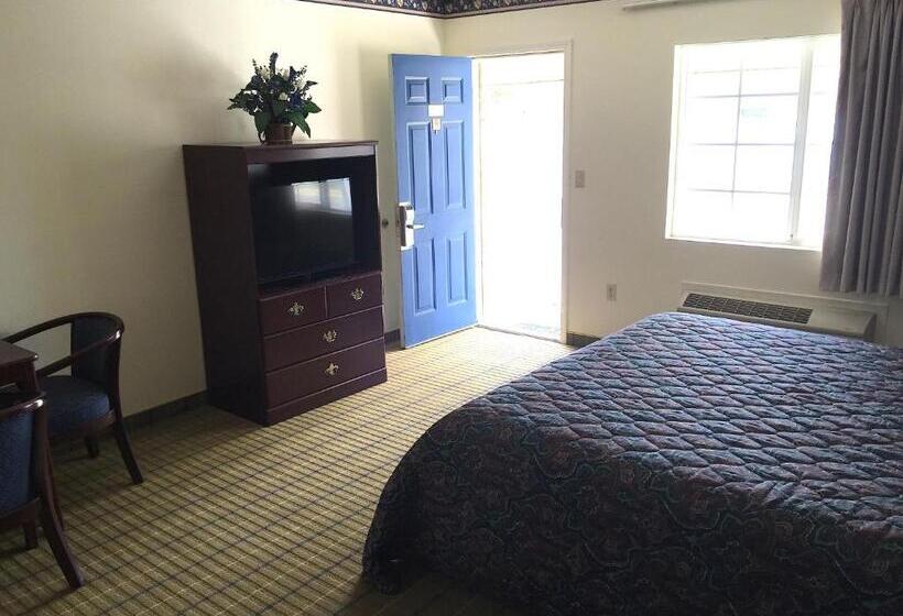 חדר סטנדרט עם מיטת קינג, Budget Inn Of Lodi