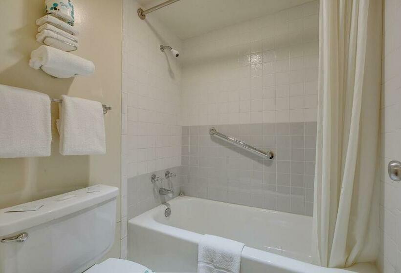 Номер Стандарт, Candlewick Inn And Suites