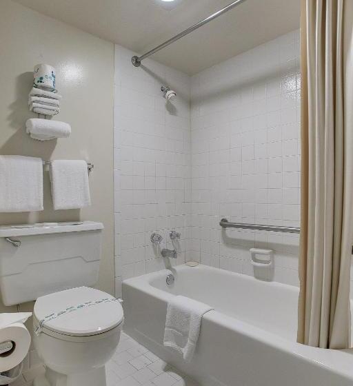 Стандартный Номер Кровать Кинг, Candlewick Inn And Suites