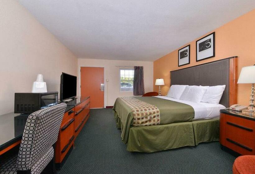 Стандартный Номер Кровать Кинг, Media Inn & Suites