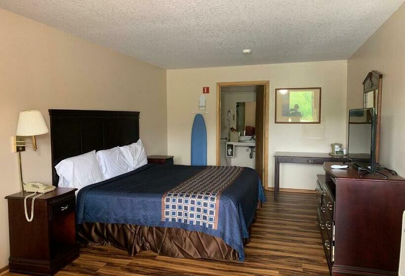 غرفة قياسية سرير كينج لذوى الإحتياجات الخاصة, Riverwood Inn