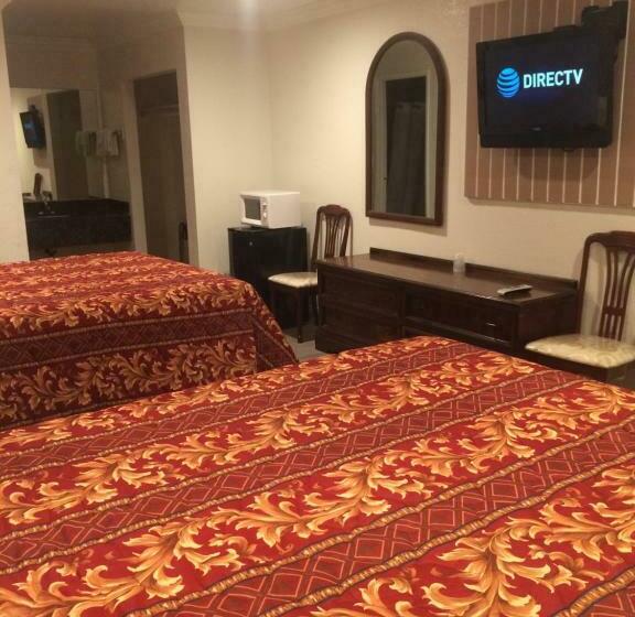 Номер Стандарт 2 Двуспальные Кровати, Royal Inn